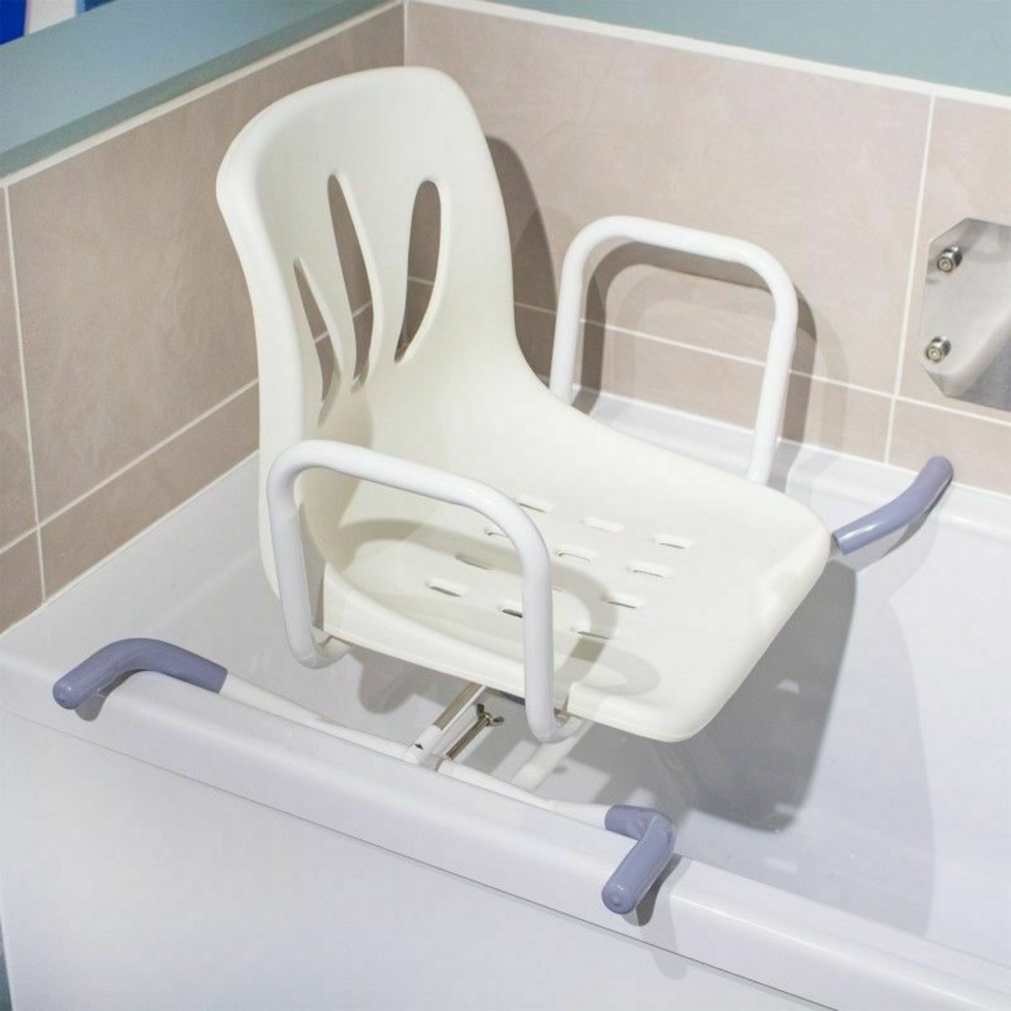 Cura Active Sedile VASCA GIREVOLE. Braccioli Antiscivolo. Anziani e Disabili